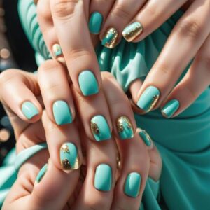 Inspiracje manicure do letniego looku w turkusie